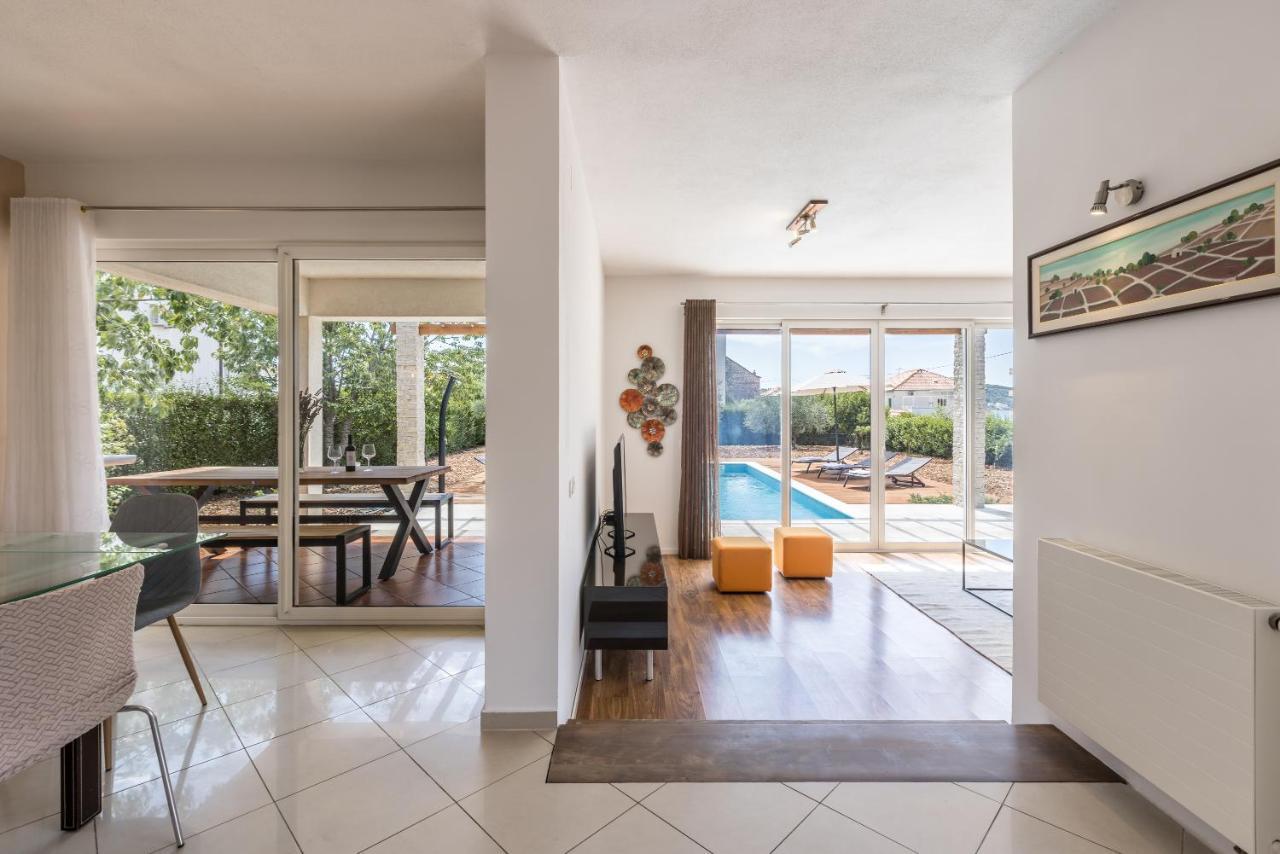 Villa Trogir Bagian luar foto