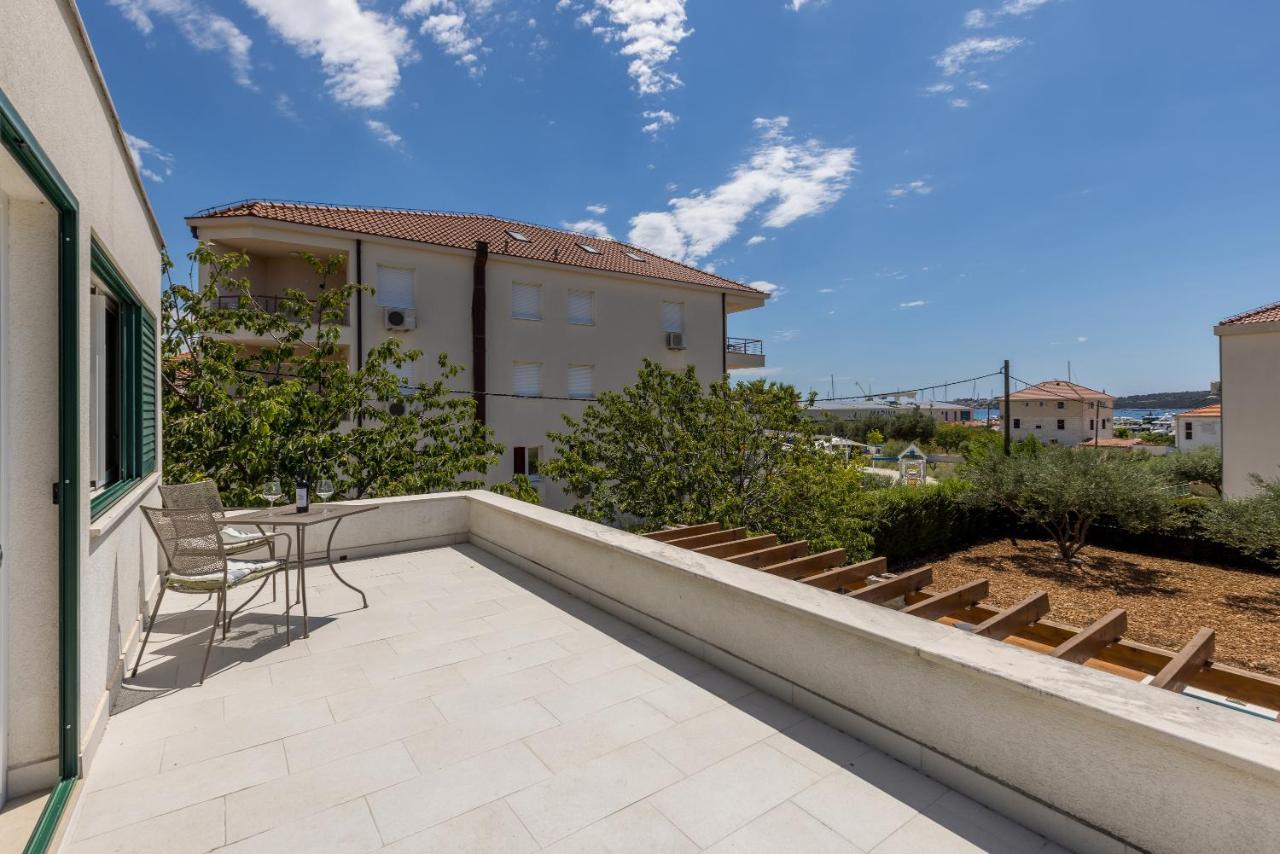 Villa Trogir Bagian luar foto