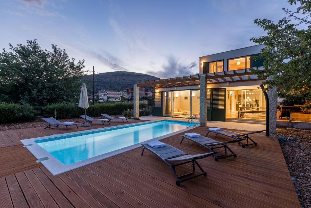Villa Trogir Bagian luar foto