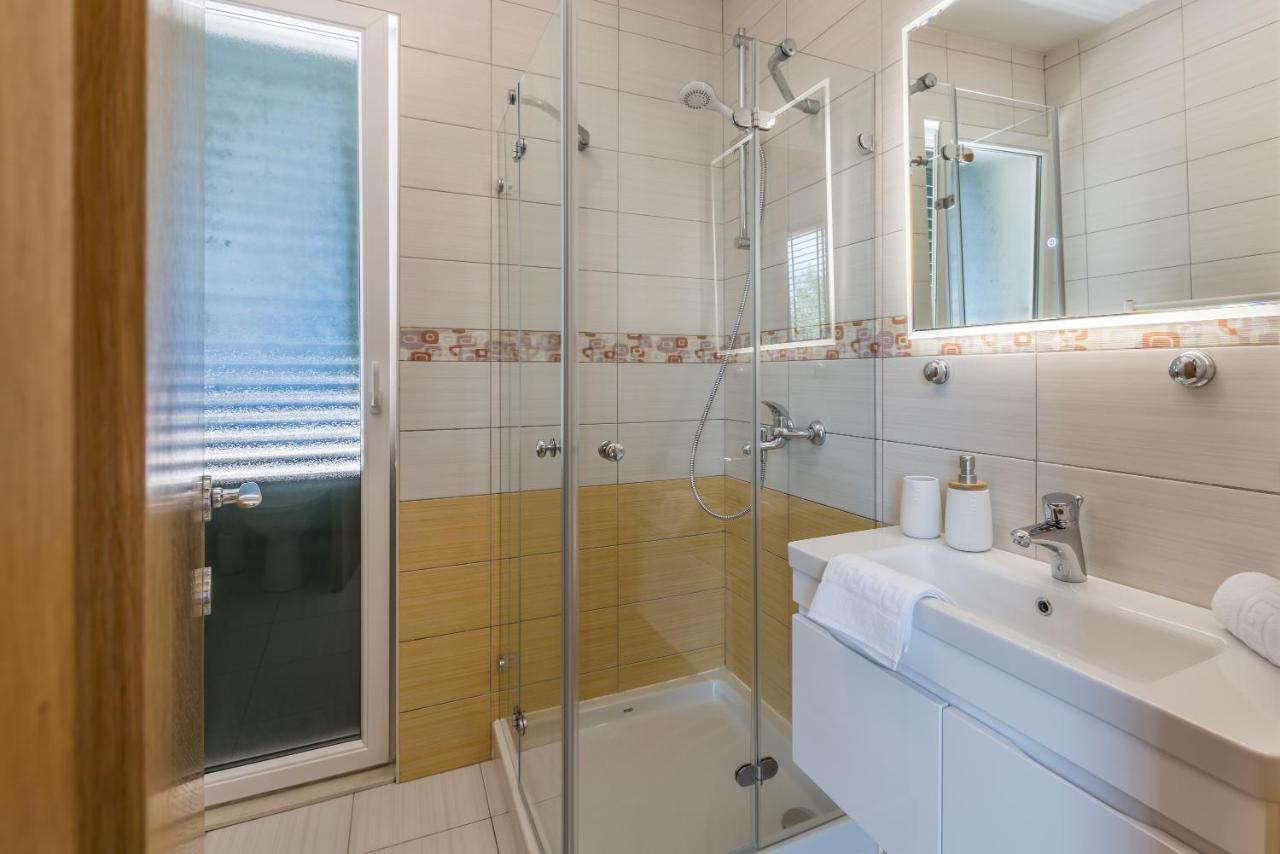 Villa Trogir Bagian luar foto
