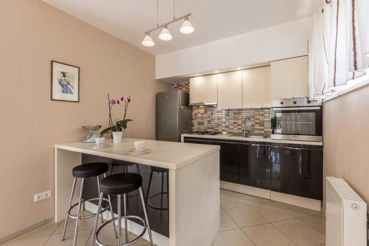 Villa Trogir Bagian luar foto