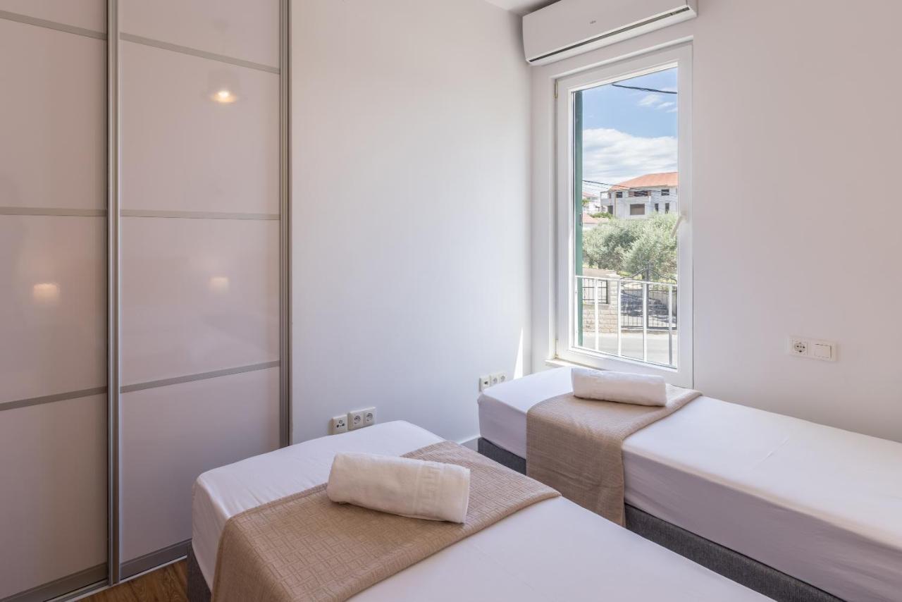 Villa Trogir Bagian luar foto