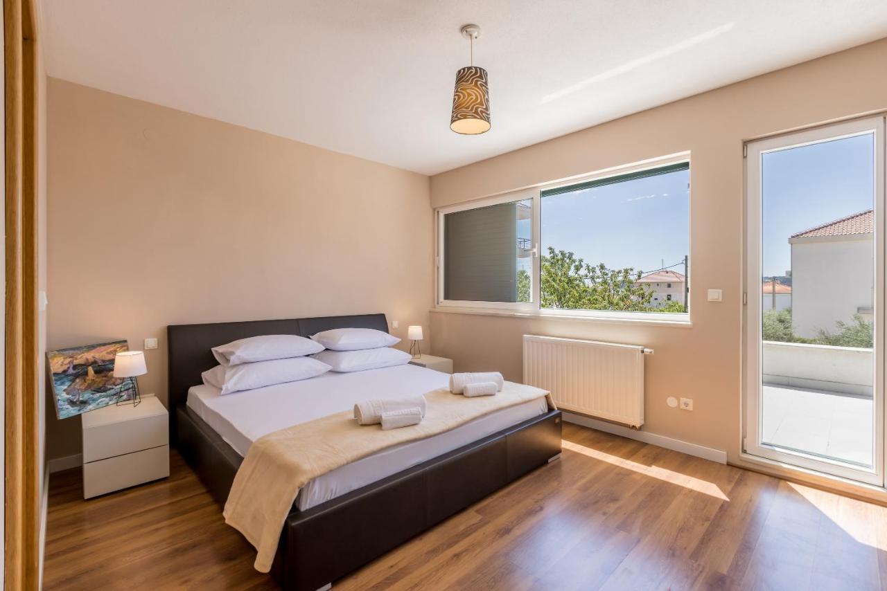 Villa Trogir Bagian luar foto