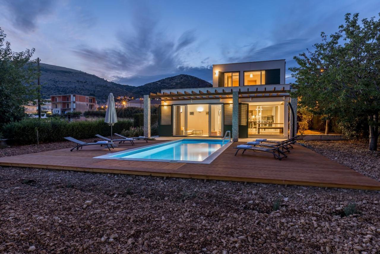 Villa Trogir Bagian luar foto