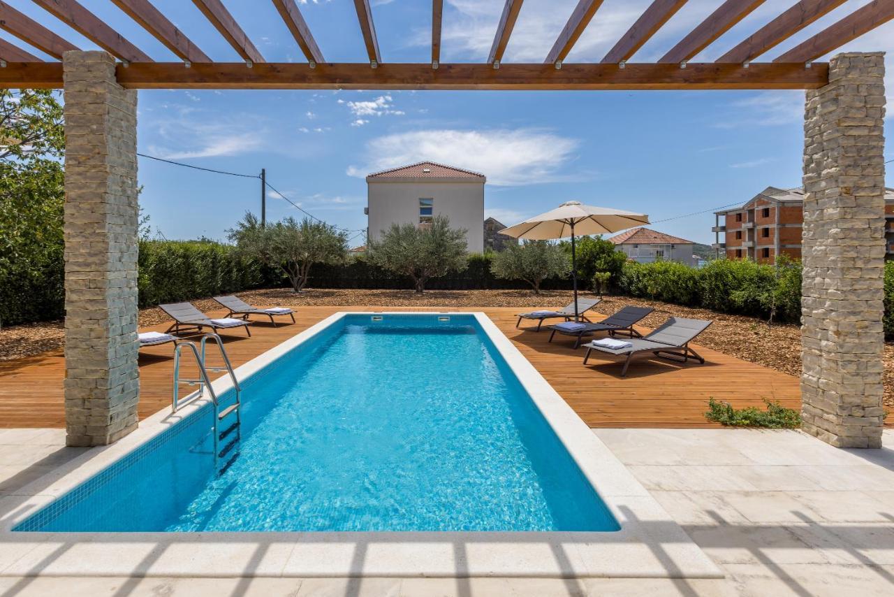 Villa Trogir Bagian luar foto