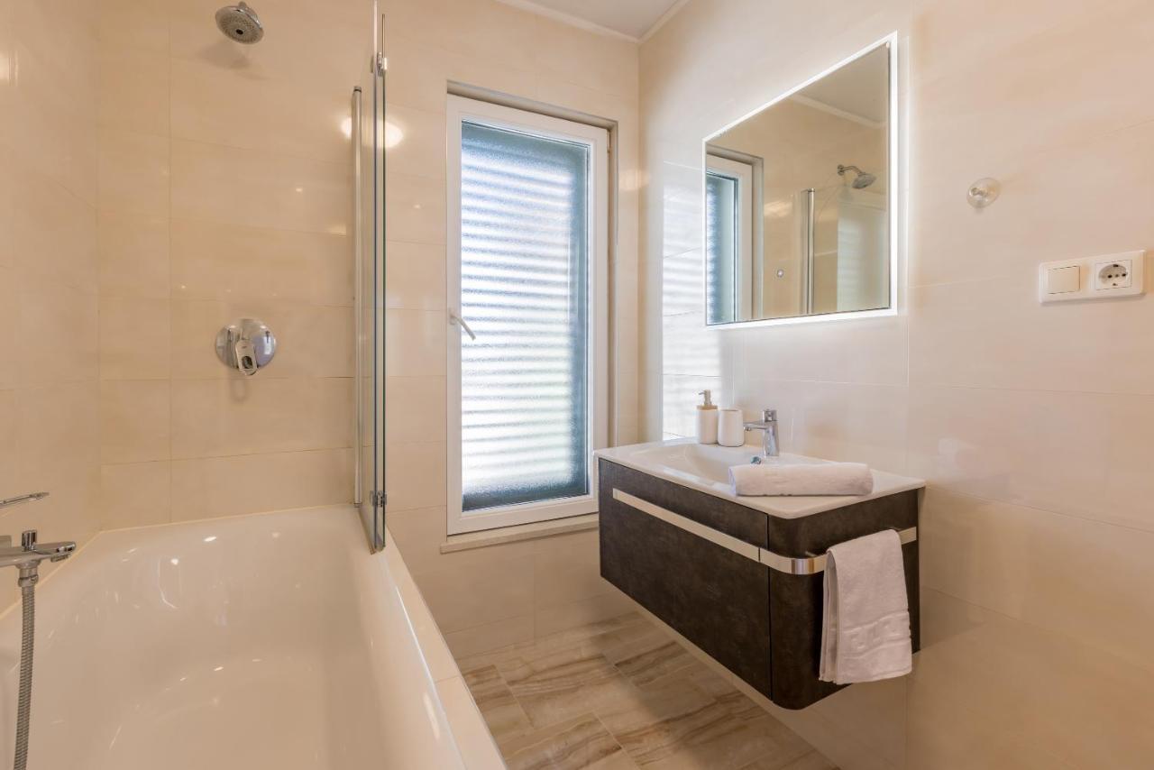 Villa Trogir Bagian luar foto